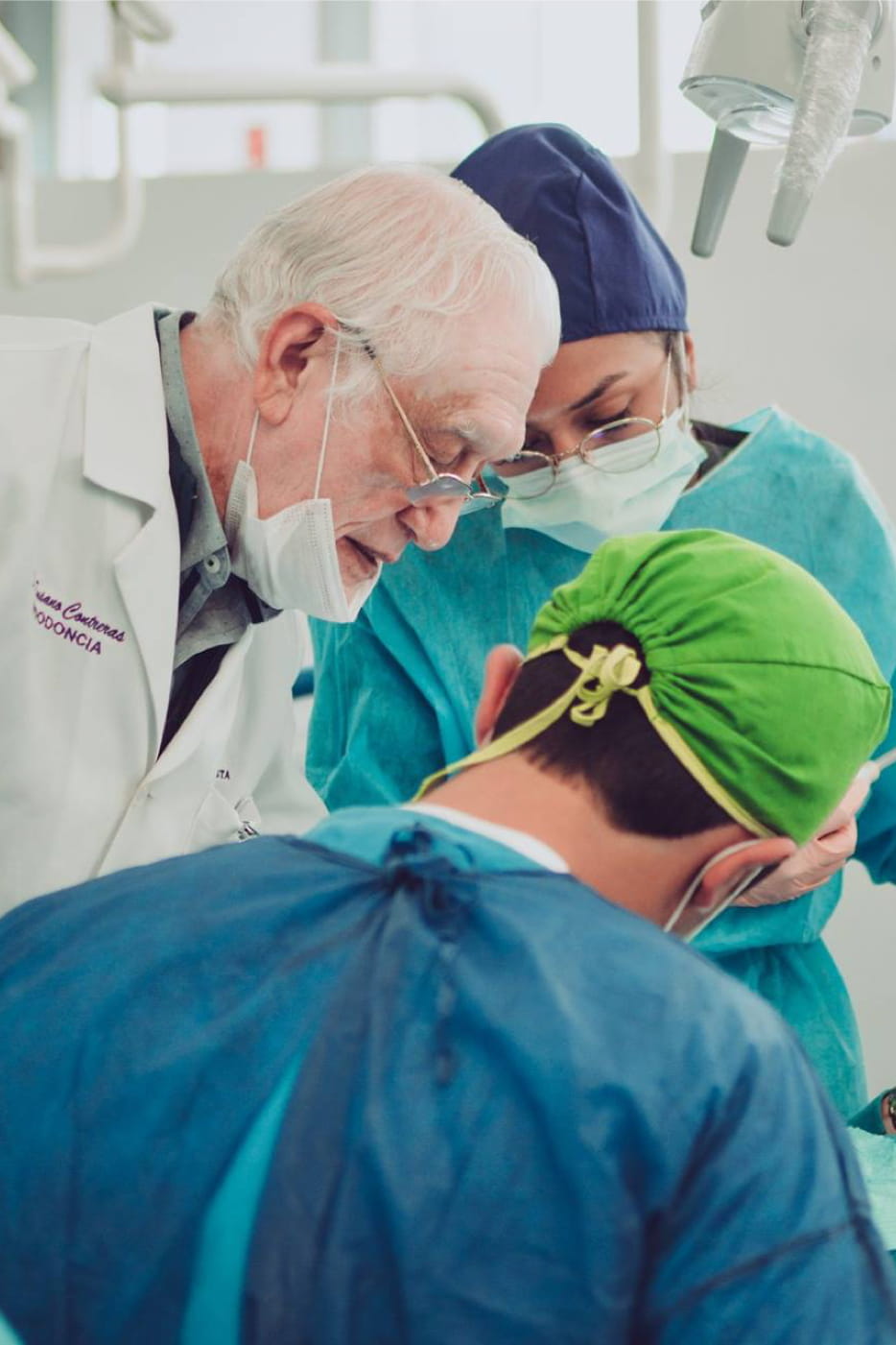 Cuarta imagen de CIRUJANO DENTISTA