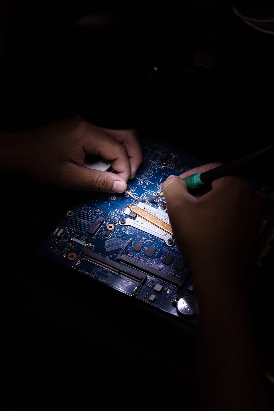 Segunda imagen de INGENIERÍA EN ELECTRÓNICA Y TELECOMUNICACIONES